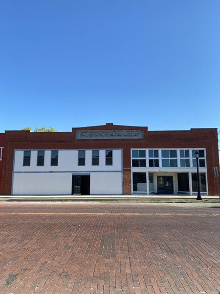 A look at 244 E Clark St commercial space in Bartlett