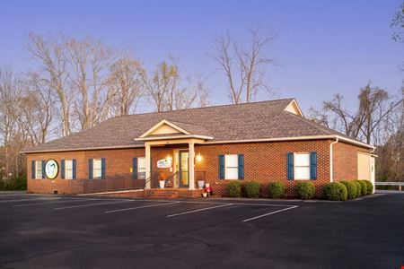 A look at ABC Family Dentistry | 12 Yr Abs NNN Healthcare (Johnson City, TN MSA) commercial space in Greeneville