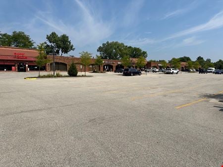 A look at Cove Plaza commercial space in Schaumburg