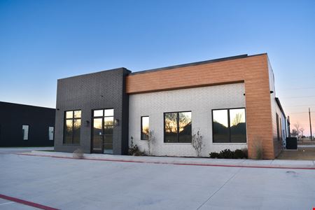 A look at Upland Garden Office commercial space in Lubbock