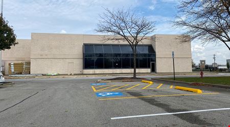 A look at 820 Bloomington Rd Retail space for Rent in Champaign