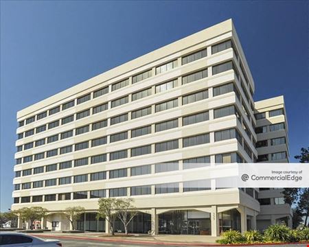 A look at Oakland Airport Plaza Office space for Rent in Oakland