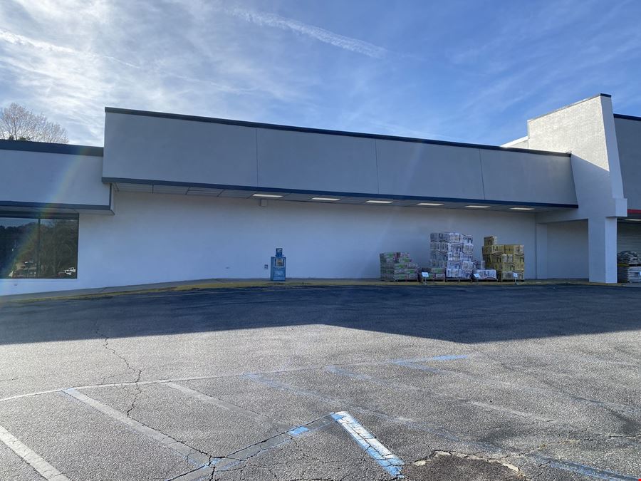 Bonner's Point Shopping Center - Roanoke, AL
