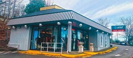 A look at 16415 Southcenter Pkwy Retail space for Rent in Seattle