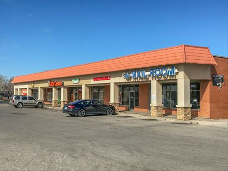 A look at Sweetbriar Shopping Center Retail space for Rent in Wichita