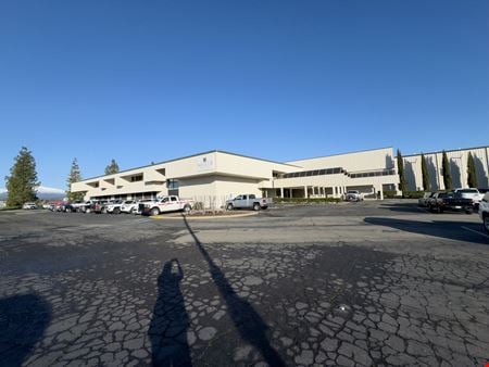 A look at Mountain Lakes Center commercial space in Redding