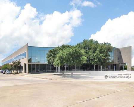 A look at 2607 Walnut Hill Lane commercial space in Dallas
