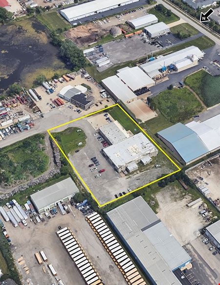 A look at ±23,300 SF Industrial Warehouse with Fenced Yard commercial space in Naperville