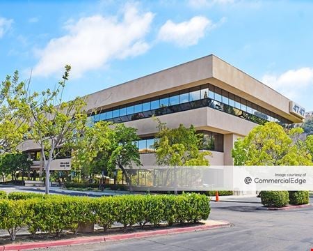 A look at Vista La Jolla Corporate Center commercial space in San Diego
