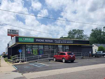 A look at 13630 West 8 Mile Road commercial space in Oak Park