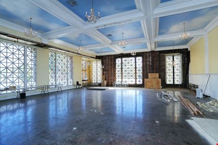 A look at Historic Hawthorne Masonic Building commercial space in Portland