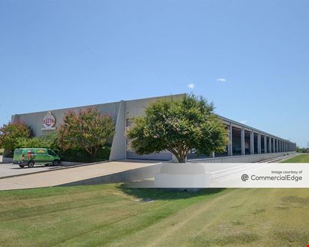 A look at 2801 North Interstate 35 East commercial space in Denton