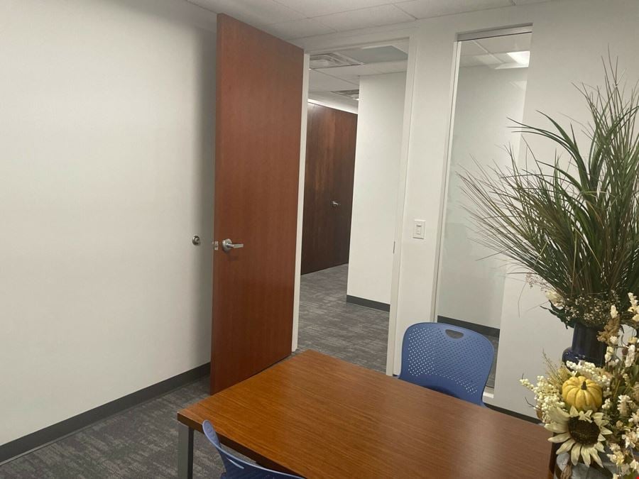 Office Spaces at the Venture Corporate Center