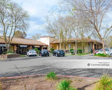 A look at El Macero Shopping Center Retail space for Rent in Davis