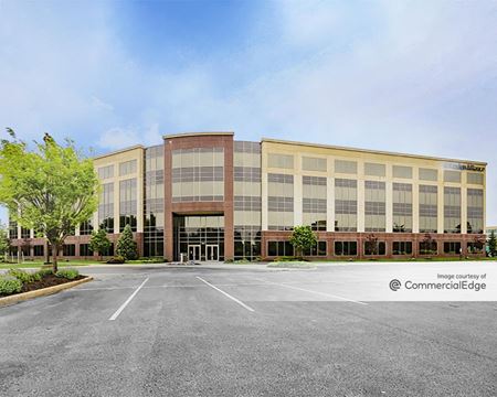A look at Penn on Parkway - 301 Pennsylvania Pkwy Office space for Rent in Indianapolis