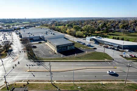 A look at 8505 Giles Road commercial space in Papillion