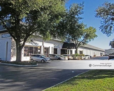 A look at 4542 & 4560 L.B. McLeod Road commercial space in Orlando