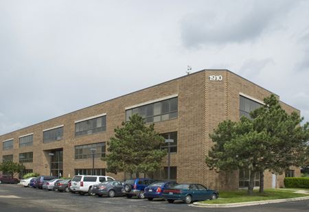 A look at Highland Plaza - 1910 South Highland Avenue Office space for Rent in Lombard