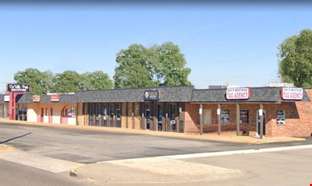 A look at DeVille Park Shoppes commercial space in Bethany