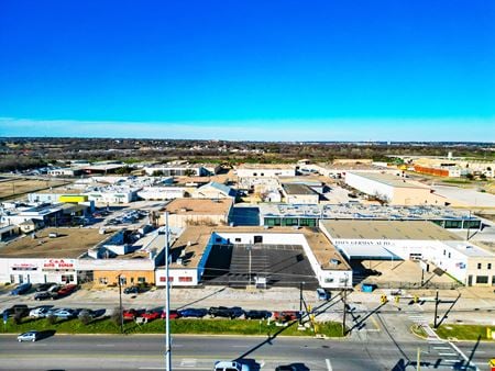 A look at 2700 White Settlement Road commercial space in Fort Worth