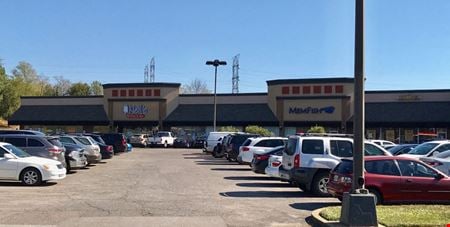 A look at Yorkshire Square Retail space for Rent in Memphis