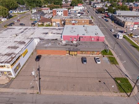 A look at 2180, 105e avenue commercial space in Shawinigan