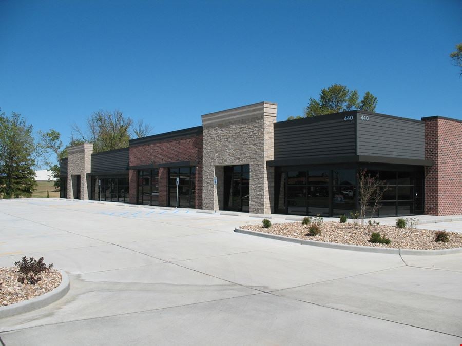 Office/Retail Space For Lease