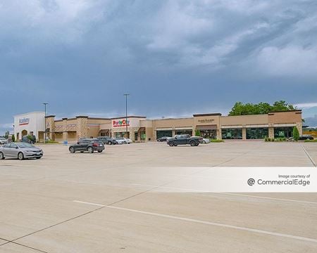 A look at Valley Ranch Town Center commercial space in New Caney