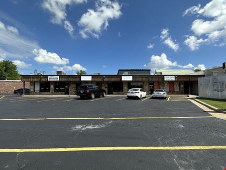 A look at ± 900 SF Of Office/Retail Space for Lease near Mercy Hospital Office space for Rent in Springfield