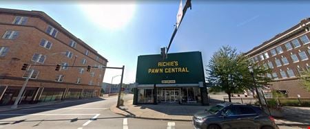 A look at Richie's Pawn Central commercial space in Middletown