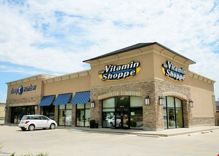 A look at 2210 N Rock Rd Retail space for Rent in Wichita