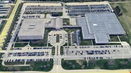 A look at CORPORATE OFFICE COMPLEX FOR SALE commercial space in Bloomington