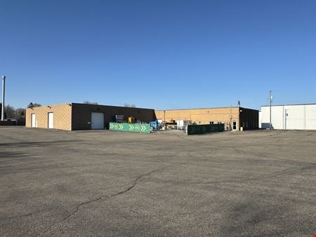 A look at 335 East 78th Street commercial space in Bloomington