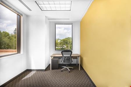 A look at Tamiami Trail Office space for Rent in Naples