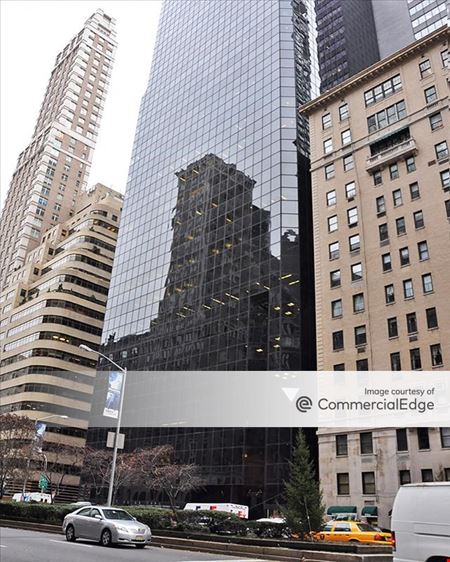 A look at 499 Park Avenue commercial space in New York