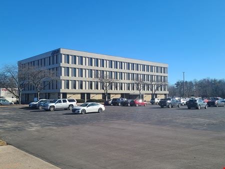 A look at Premier 86th Street Visibility & Signage Office space for Rent in Indianapolis