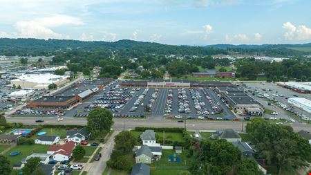 A look at Green Acres Shopping Center commercial space in Kingsport