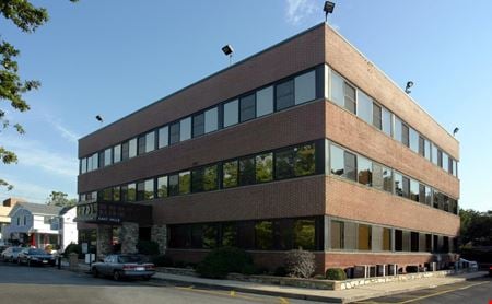A look at 70 Glen Cove Rd commercial space in Roslyn Heights