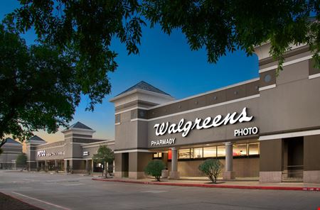A look at Williams Trace Plaza Commercial space for Rent in Sugar Land