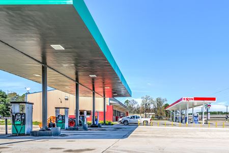 A look at Domino Truck Stop commercial space in Queen City