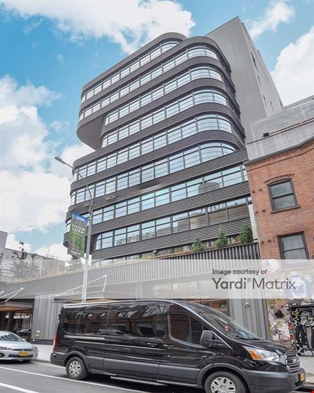 A look at 512W22 commercial space in New York
