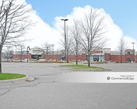 Arbor Lakes Retail Center - Maple Grove