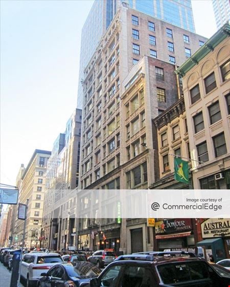 A look at 8 West 38th Street Office space for Rent in New York