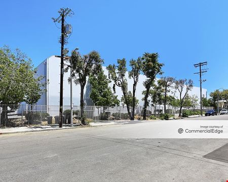 A look at 320-336 West 31st Street commercial space in Los Angeles