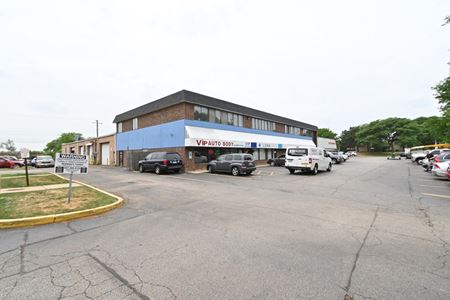 A look at 535 Wise commercial space in Schaumburg
