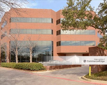 A look at MacArthur Center II Office space for Rent in Irving