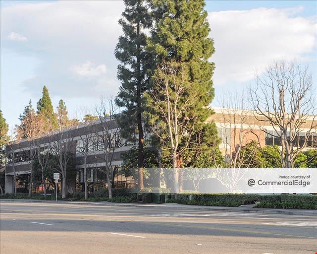 Orangewood Corporate Plaza
