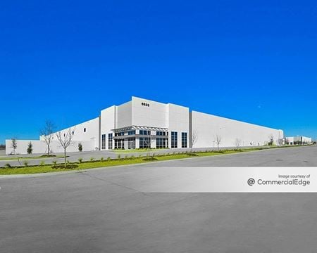 A look at Carter Distribution Center - Bldg B commercial space in Fort Worth