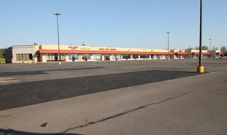 A look at Applewood Plaza Commercial space for Rent in Ontario
