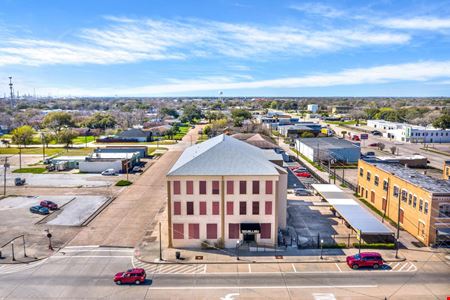A look at 801 6th St. N commercial space in Texas City